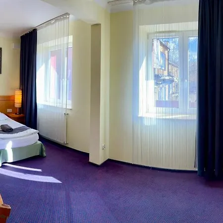 Slupski Premium - - Wifi Netflix Smart Tv50 - - Wysoka Jakosc Za Niska Cene - - Zapraszamy (adults Only) * Słupsk