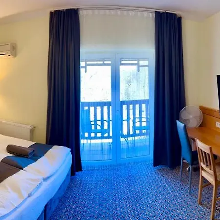 Slupski Premium - - Wifi Netflix Smart Tv50 - - Wysoka Jakosc Za Niska Cene - - Zapraszamy (adults Only)