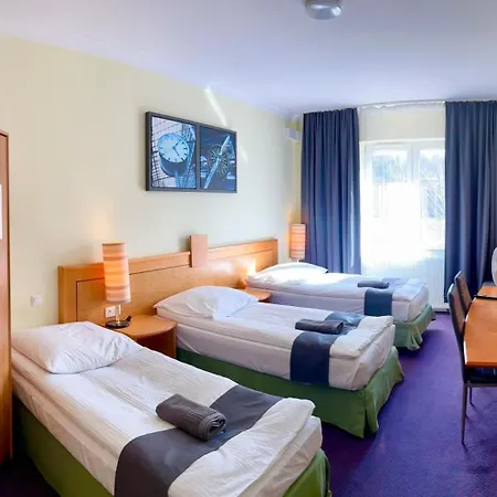 Slupski Premium - - Wifi Netflix Smart Tv50 - - Wysoka Jakosc Za Niska Cene - - Zapraszamy (adults Only) *
