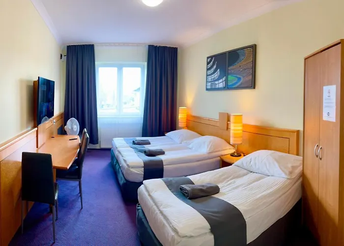 Slupski Premium Wifi Netflix Smart Tv50 Wysoka Jakosc Za Niska Cene Zapraszamy (adults Only) *