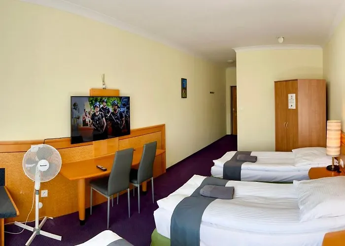 Slupski Premium Wifi Netflix Smart Tv50 Wysoka Jakosc Za Niska Cene Zapraszamy (adults Only)